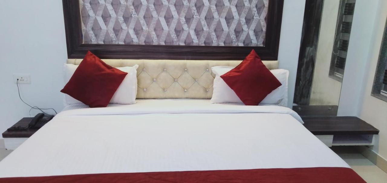 Hotel White House 푸네 외부 사진