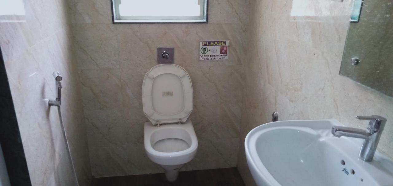 Hotel White House 푸네 외부 사진