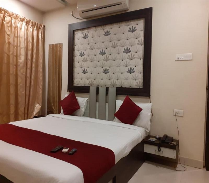 Hotel White House 푸네 외부 사진