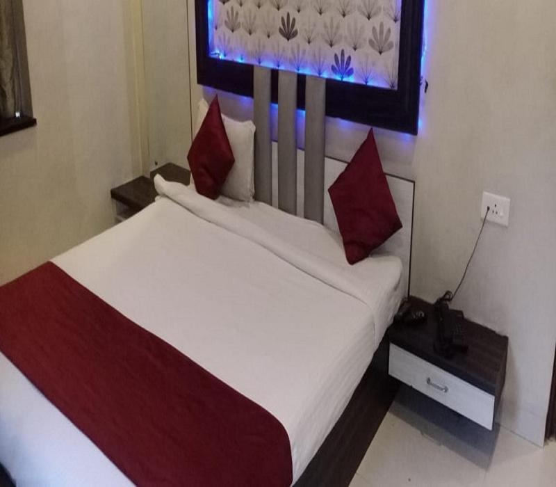 Hotel White House 푸네 외부 사진