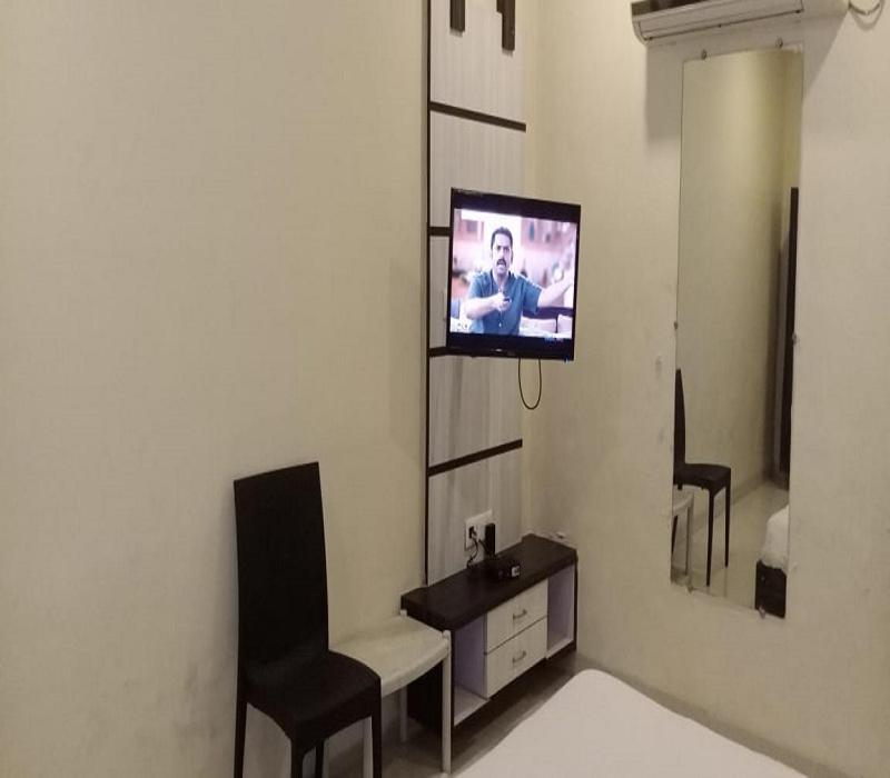 Hotel White House 푸네 외부 사진