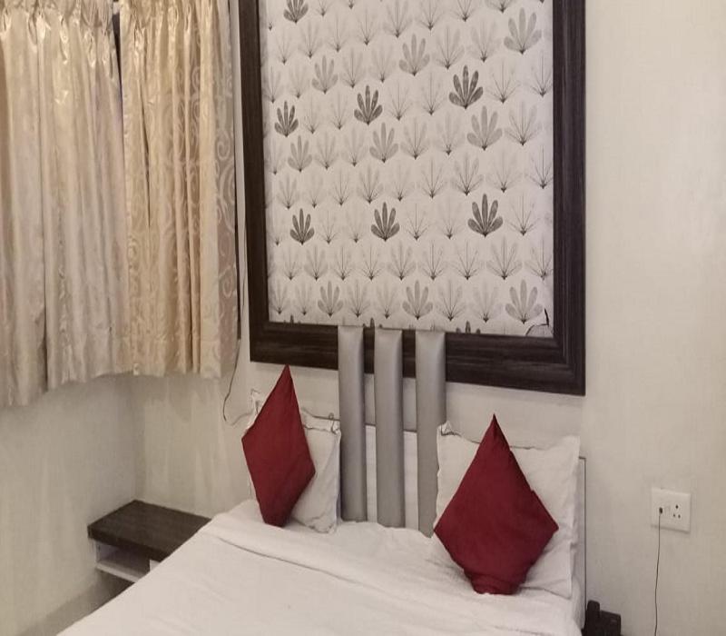 Hotel White House 푸네 외부 사진